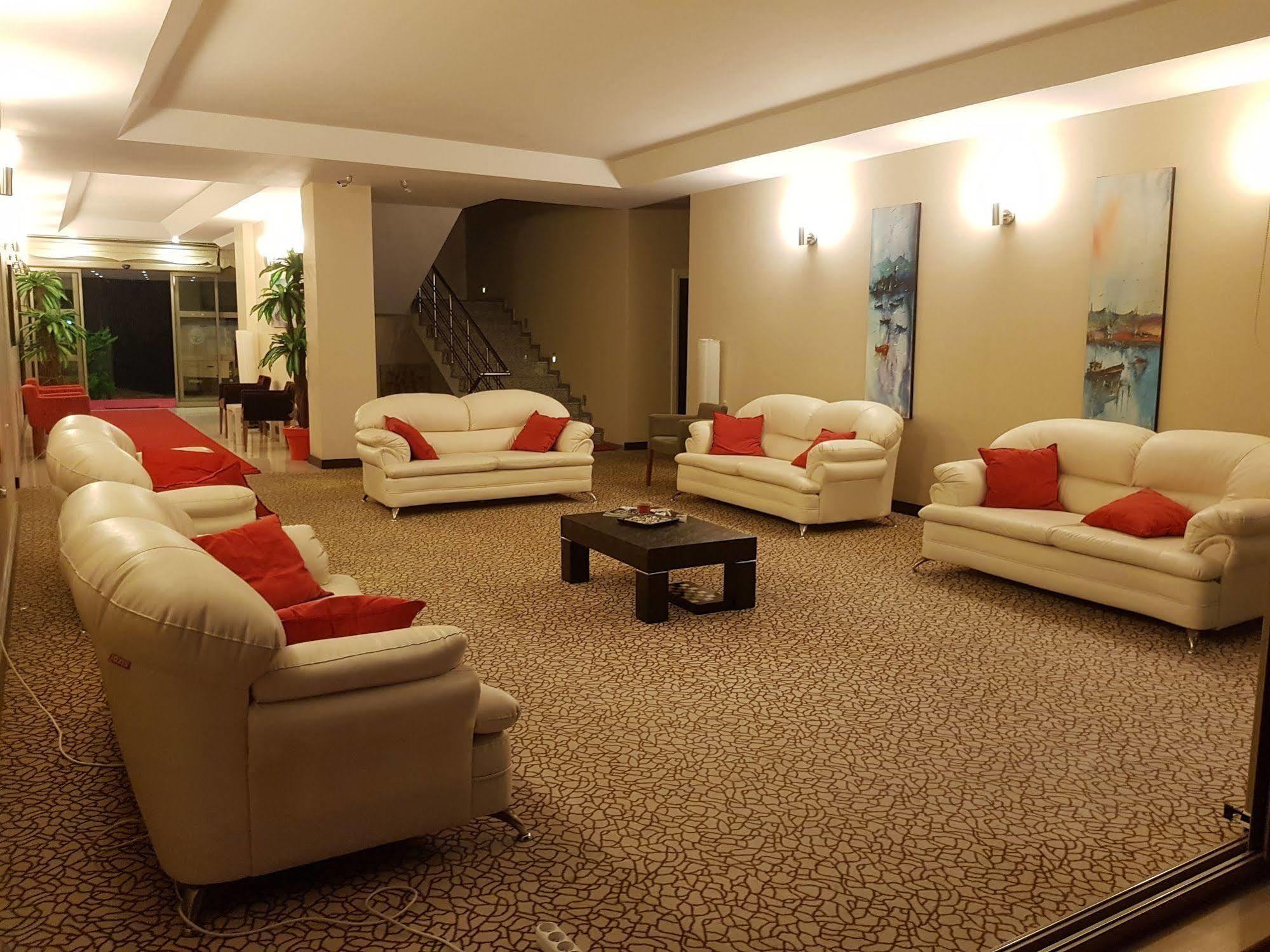 Suena Hotel Кешме Экстерьер фото